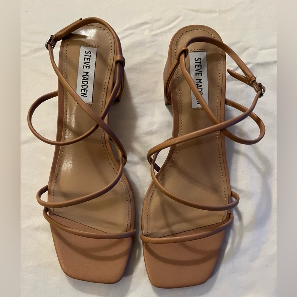 Steve Madden light brown